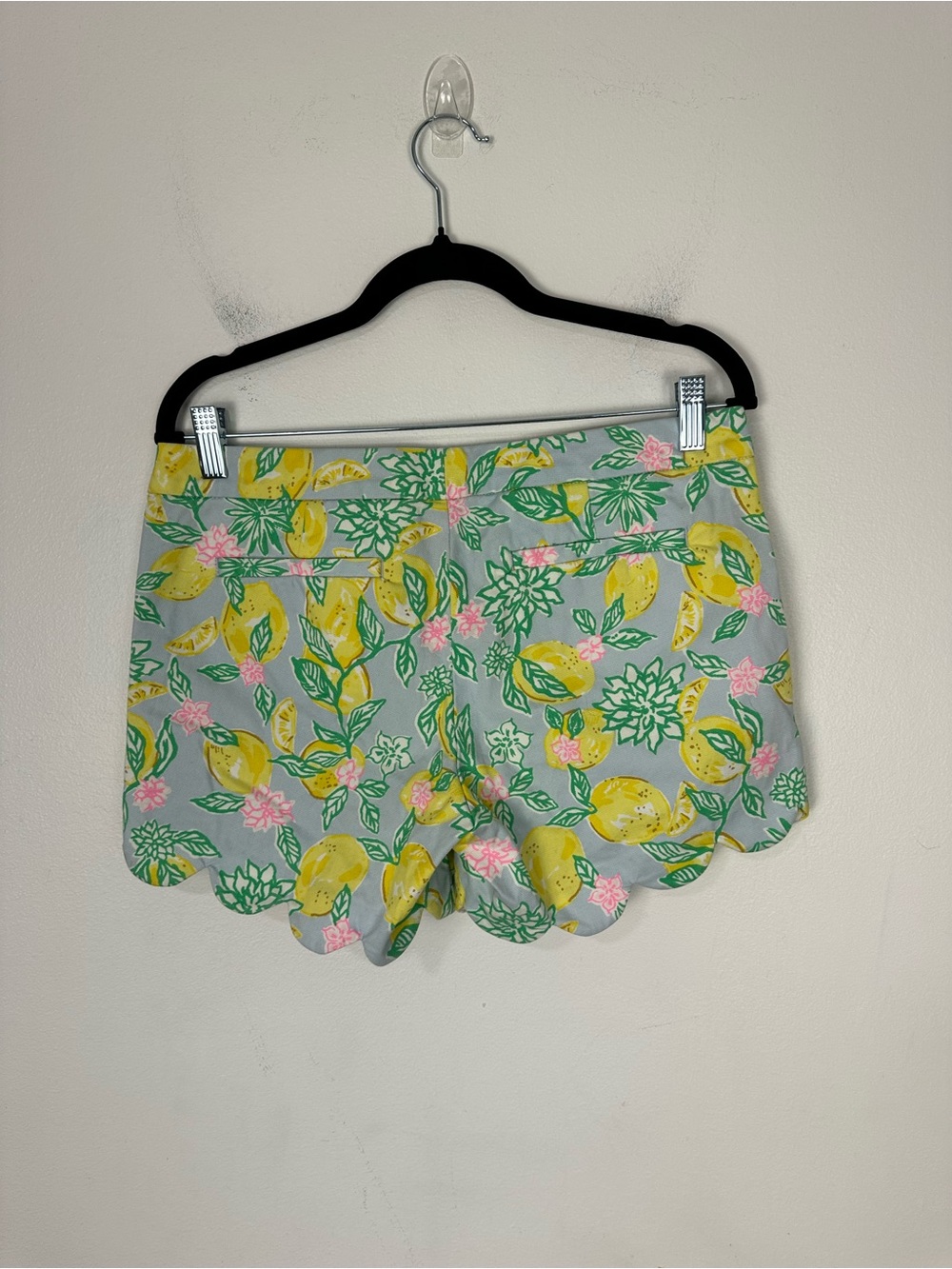 Lilly Pulitzer Low Rise The Buttercup Short Scallop Women’s Sz 4 - Picture 5 of 7